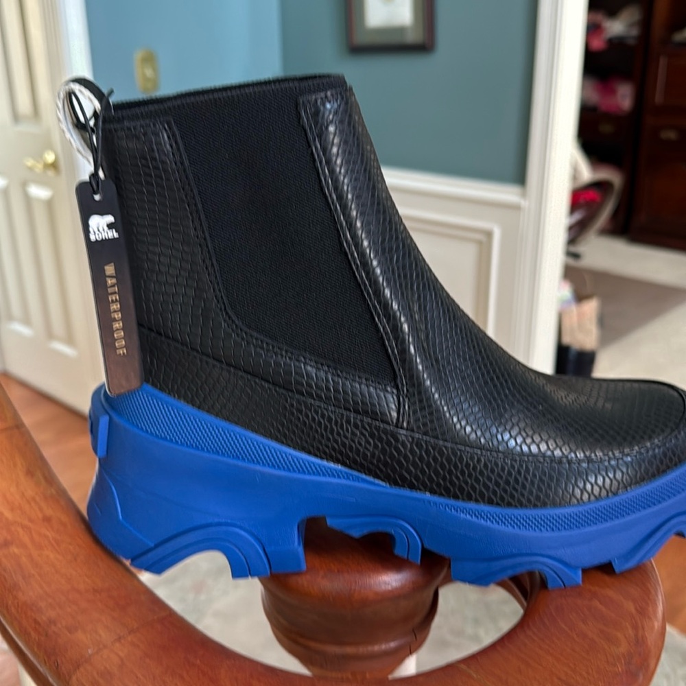 Waterproof boots by Sorel.   Slip on a Rex Heel Boots